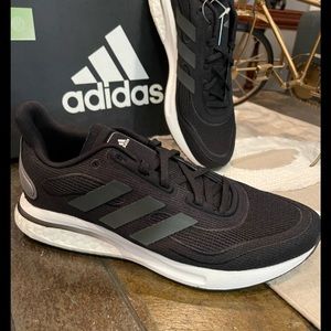 BWT Adidas Women's Running Shoes, Size 6.5